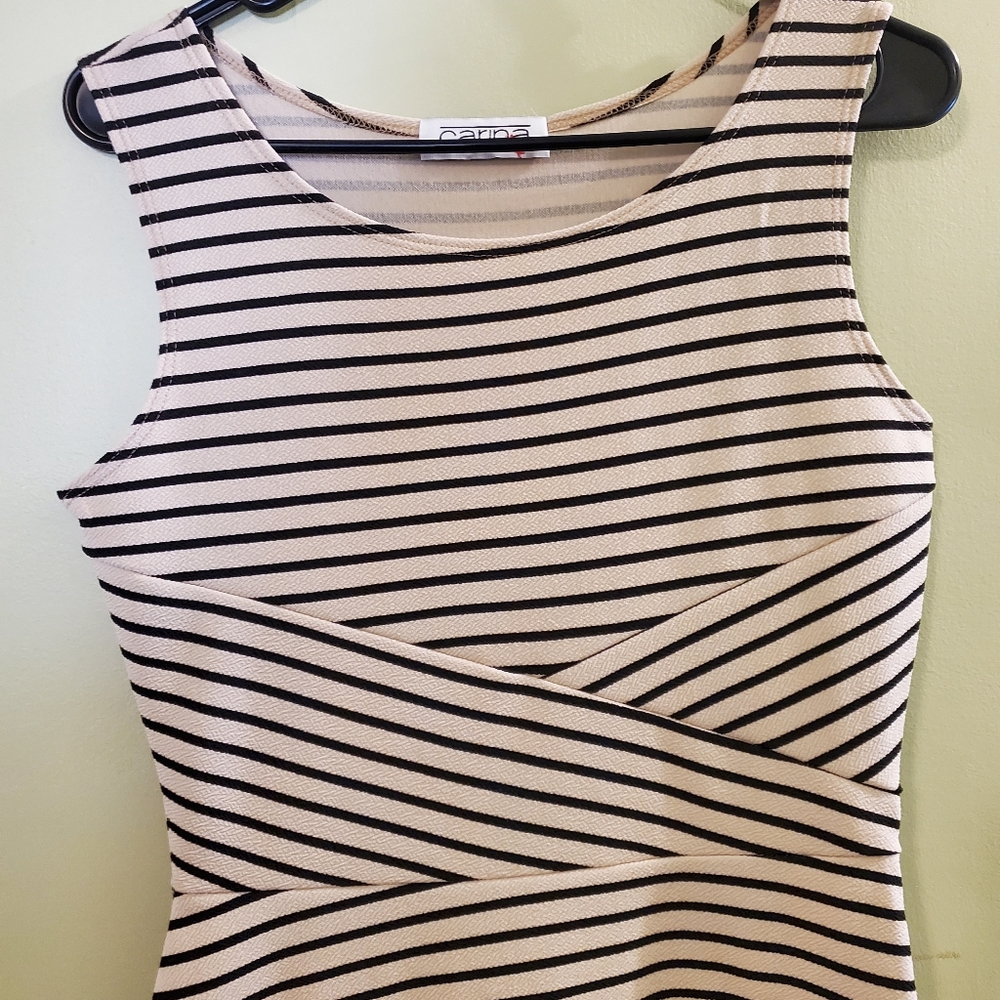 Dress - Picture 2 of 5